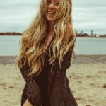 年轻漂亮的老师2中文版 gpukg